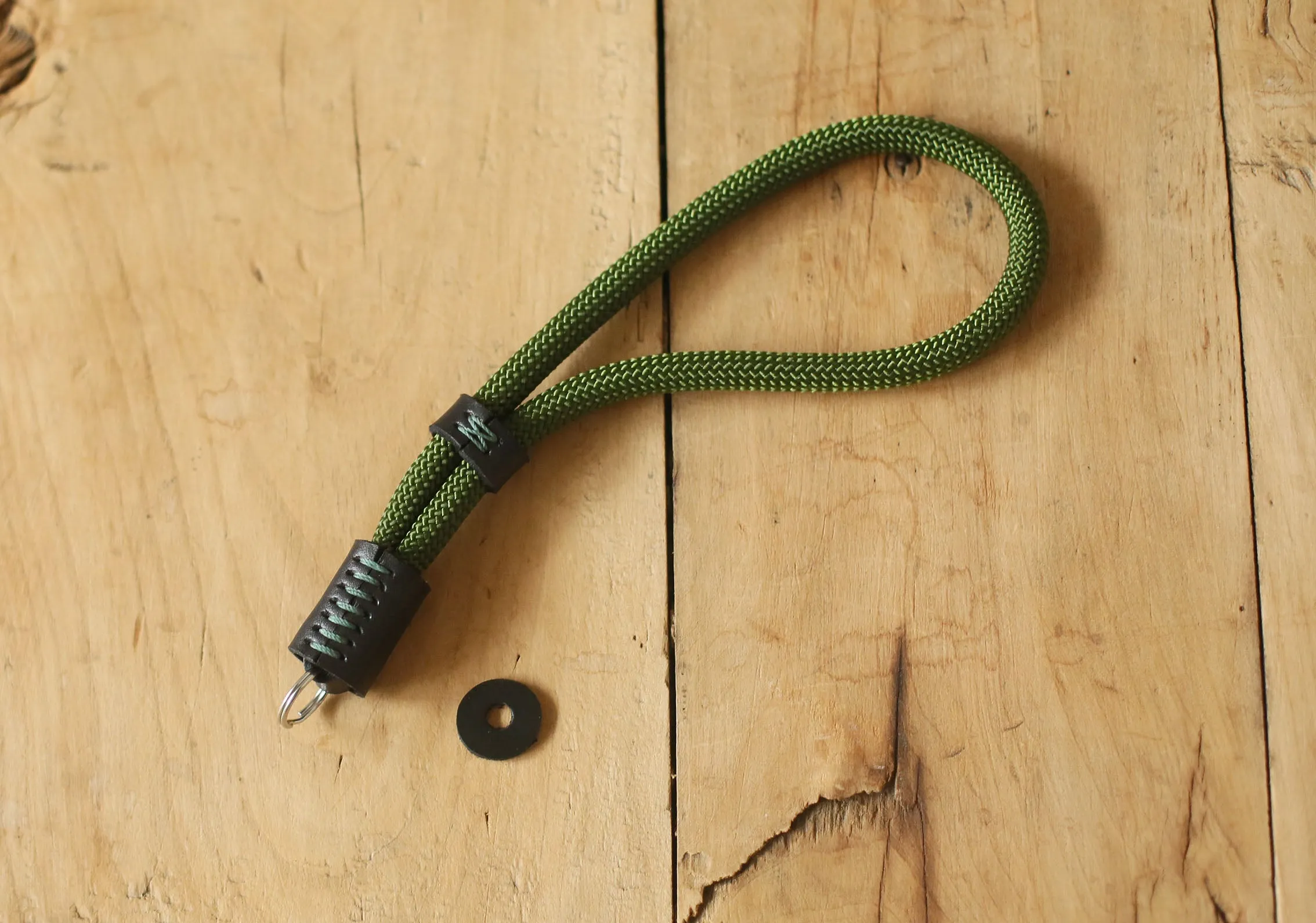 Casual Band Windmup? Military Green Climbing Rope Camera Wrist Strap ?C Rugged Elegance for Every Adventure
