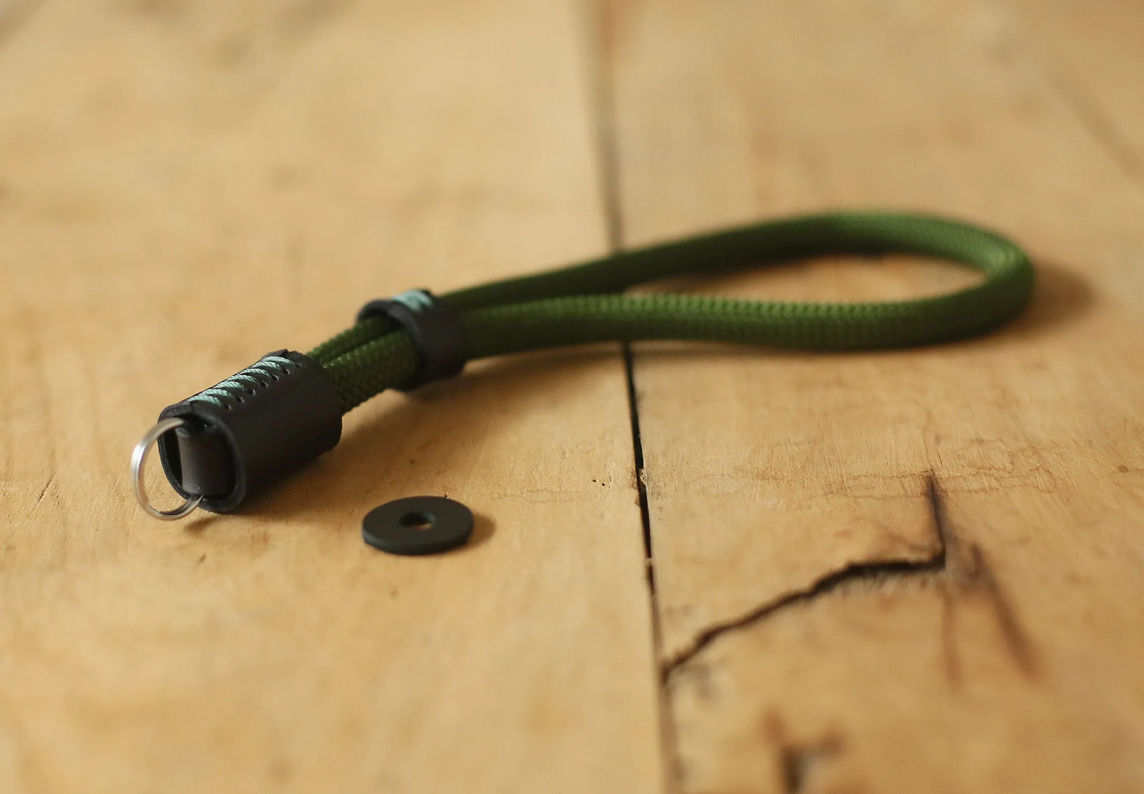 Windmup? Military Green Climbing Rope Camera Wrist Strap ?C Rugged Elegance for Every Adventure Indoor Adventure Use