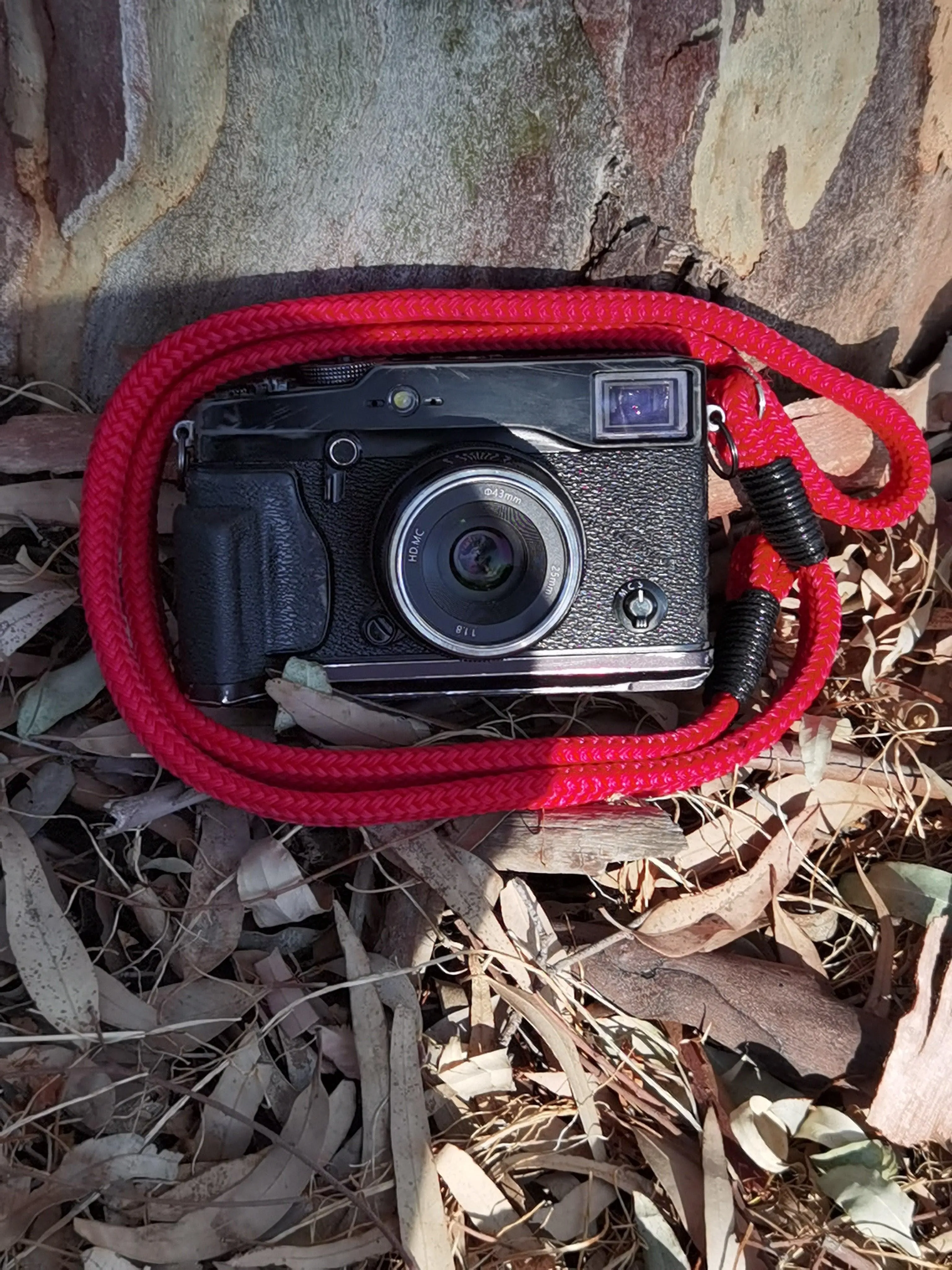 Flat Red Acrylic Camera Strap SE Concert Use Neck Band