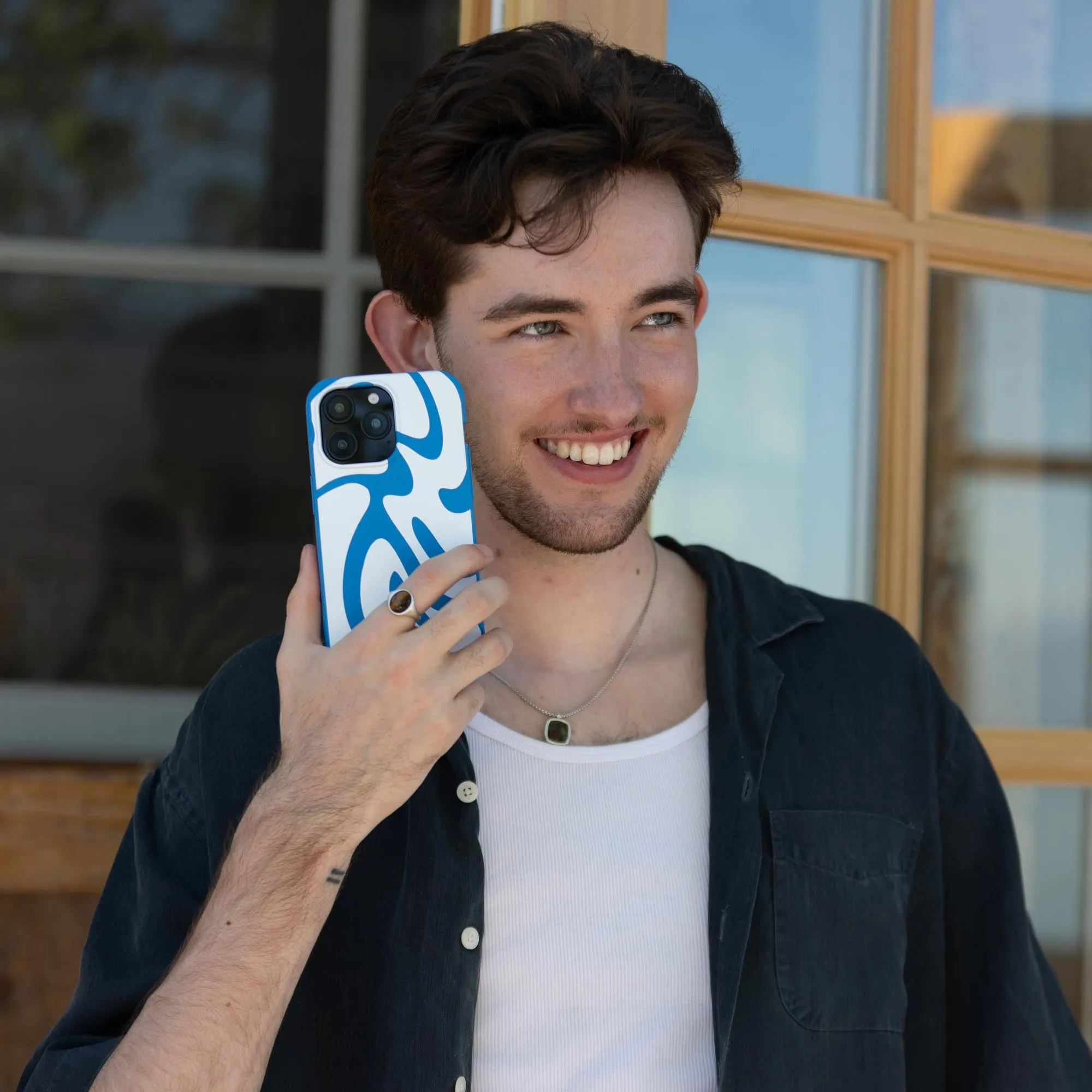 Minimal Form Universal Design Electric Blue Blue Crush iPhone Air Case