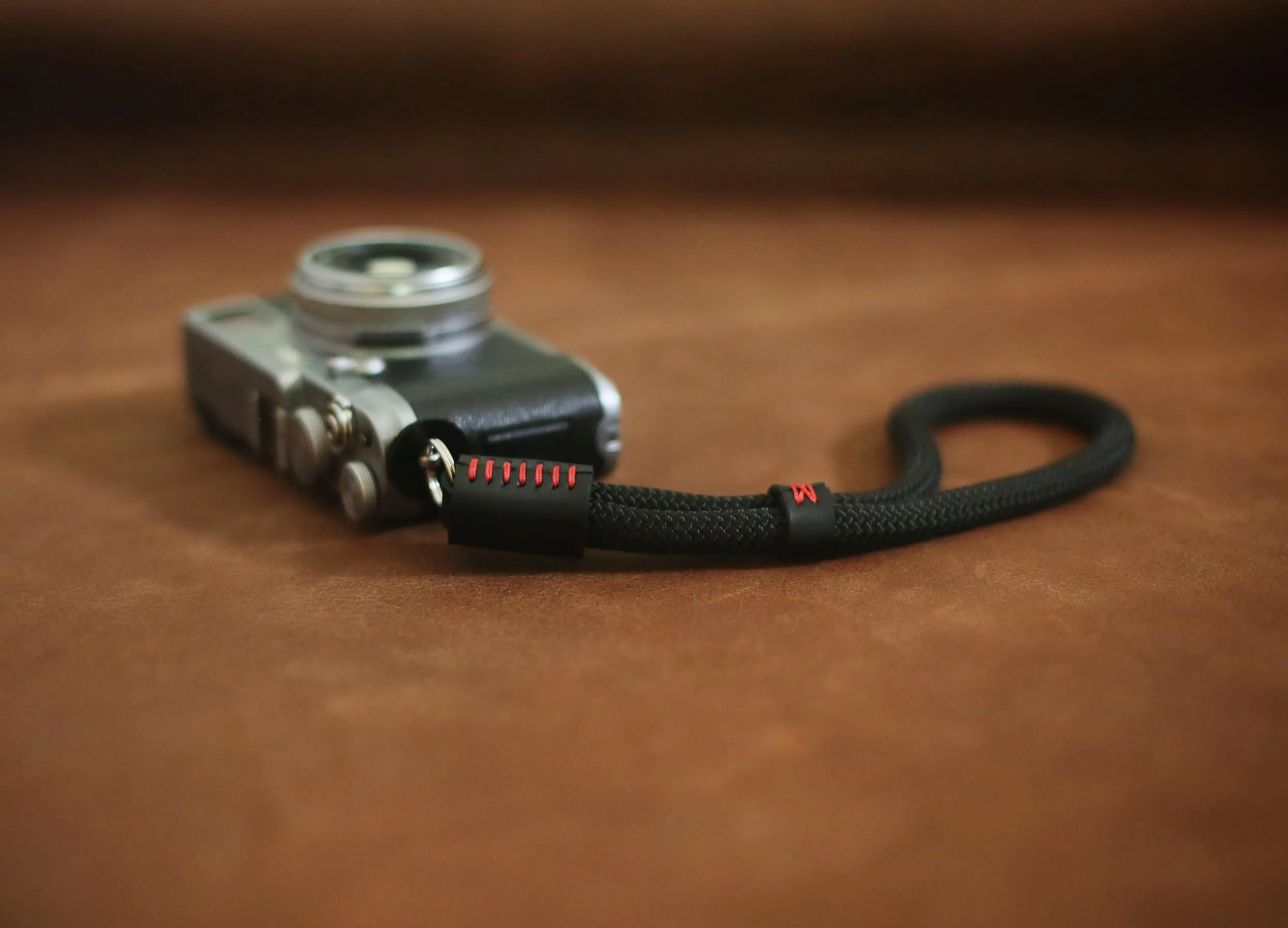 Flexible Gear Handmade Black Rope Camera Wrist Strap ?C 10mm with Red Stitching