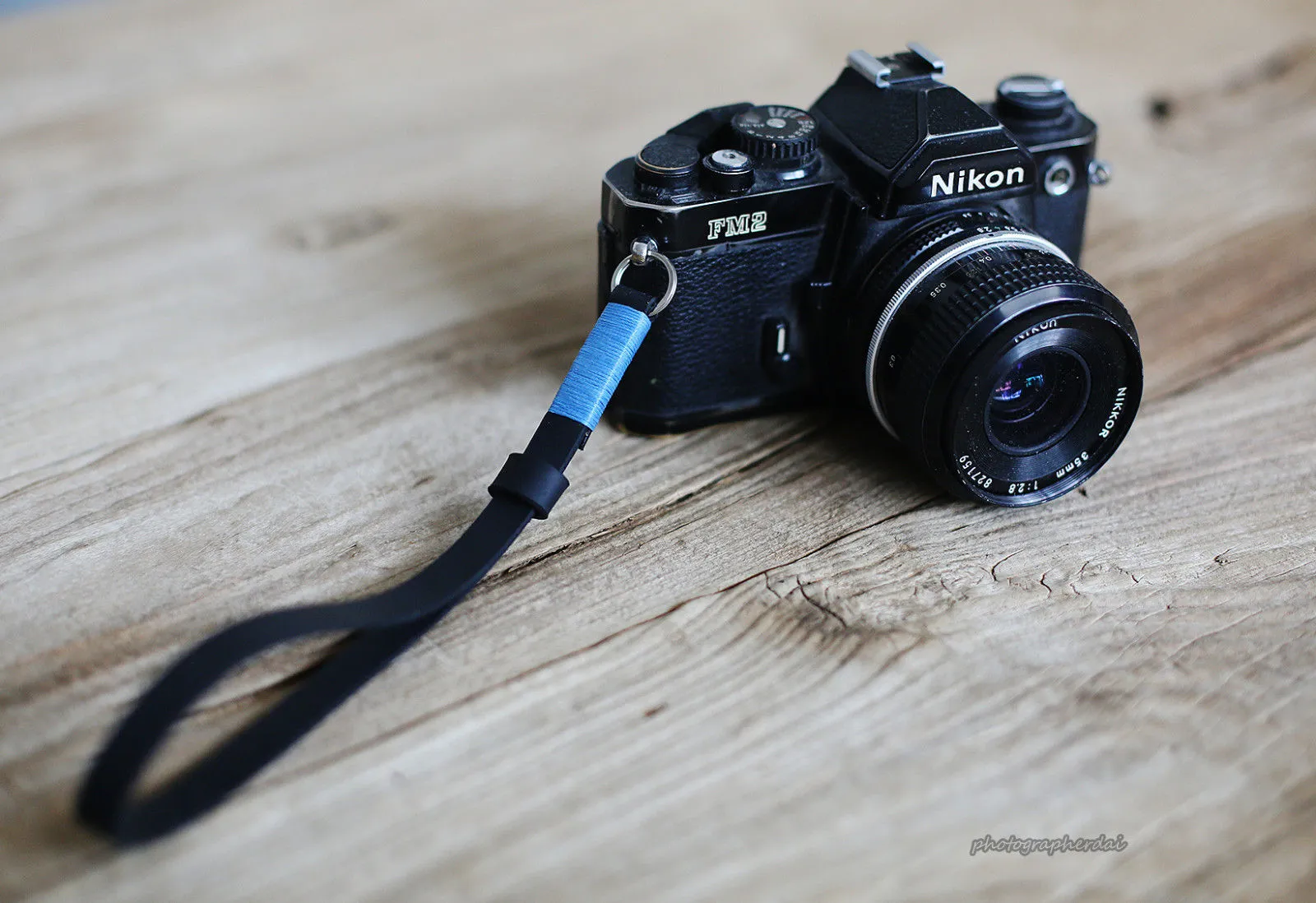 Wrist Gear Comfortable Black leather handmade camera wrist strap band sky blue | windmup.com