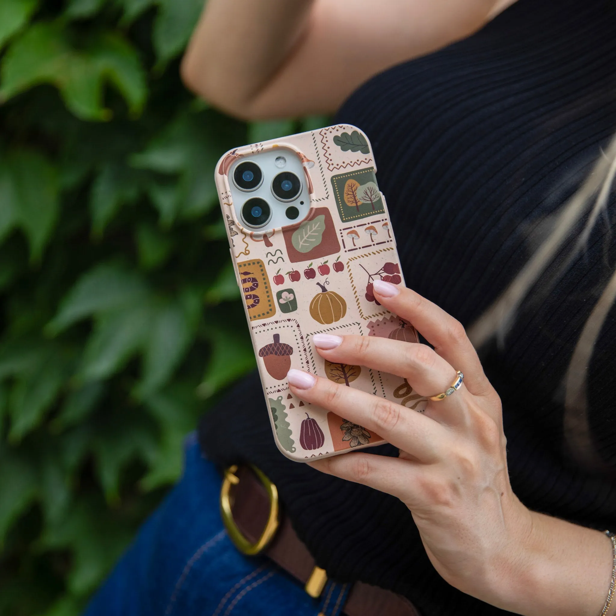 Refined Look Seashell Autumn Patch iPhone Air Case