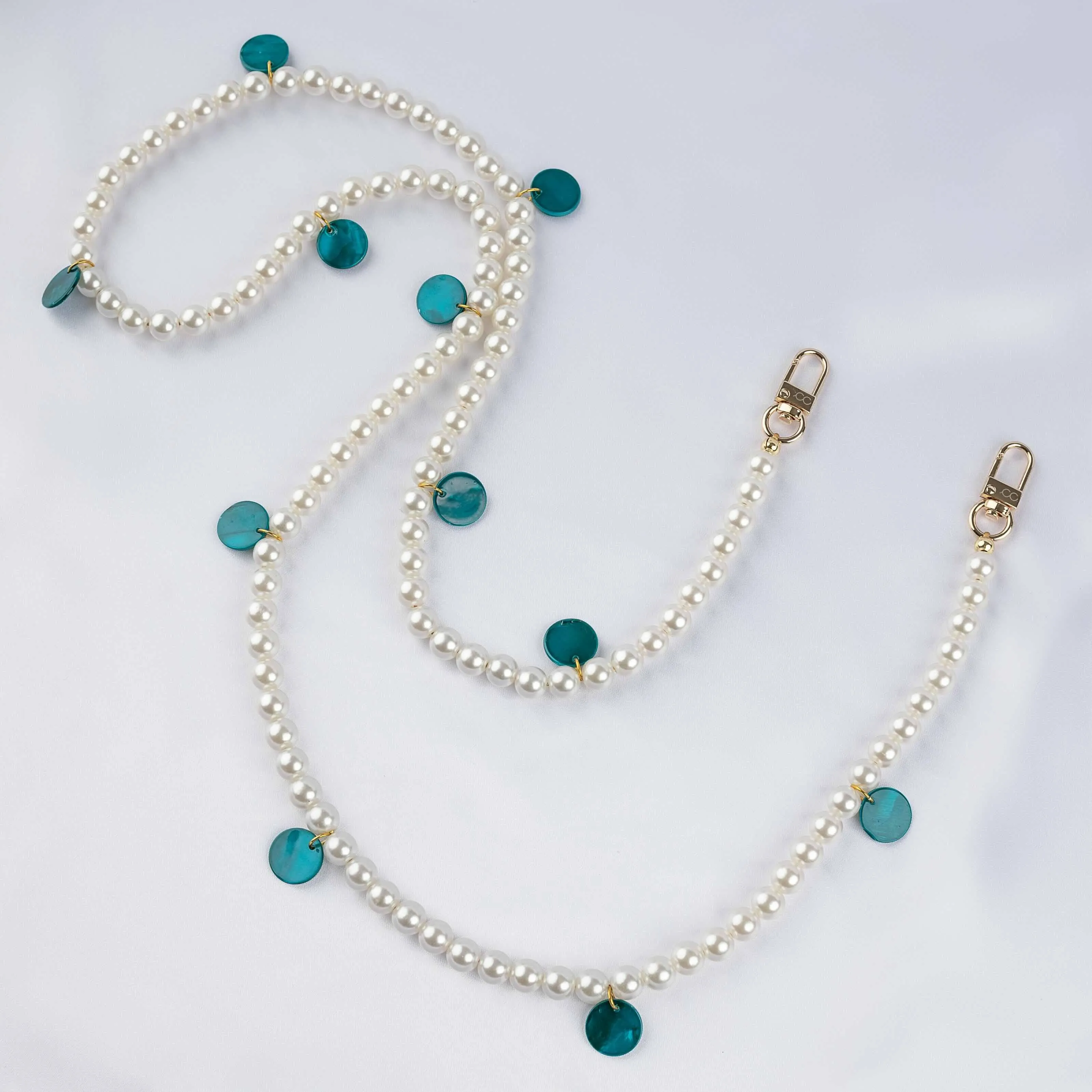 Pearl of the Sea Phone Chain School Strap