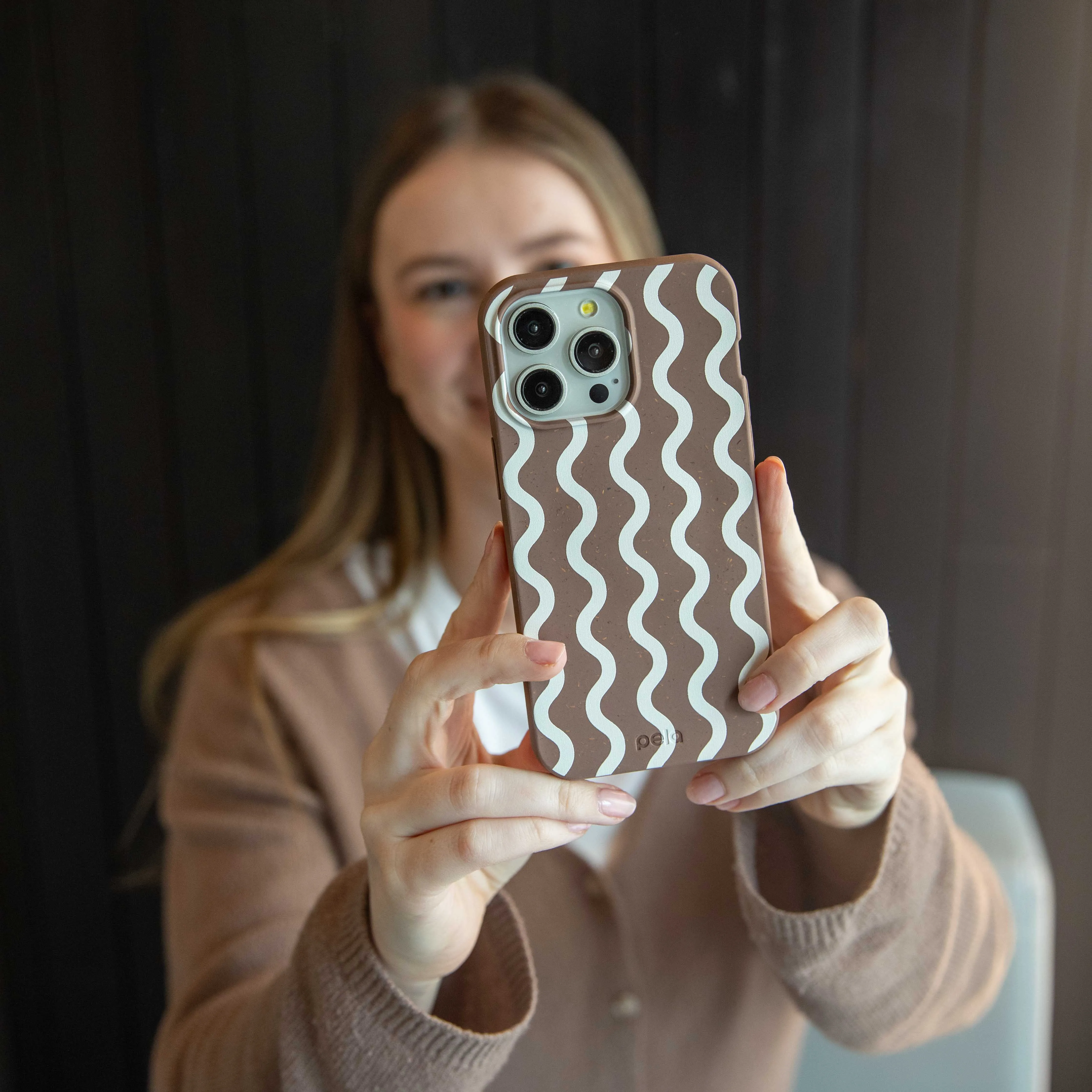 Durable Surface Design Soft Layer Texture Chocolate Brown Latte Waves iPhone Air Case